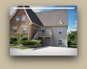 Historic Snowbridge, Blue Mountain Ski Resort - sleeps 6 to 8 in style!