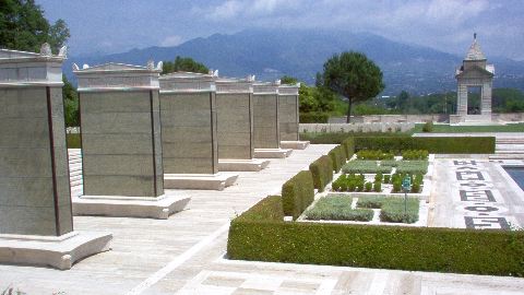 Cassino War Cemetery-11