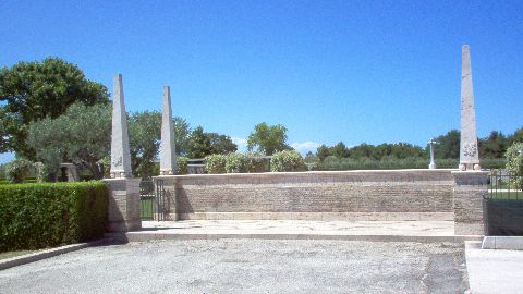 Moro River Canadian War Cemetery-2