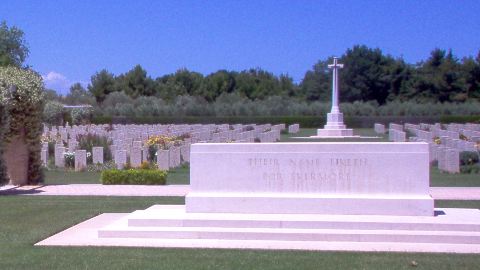 Moro River Canadian War Cemetery-4