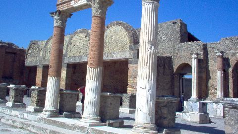 Pompeii-19