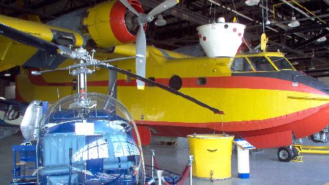Canadair CL-215