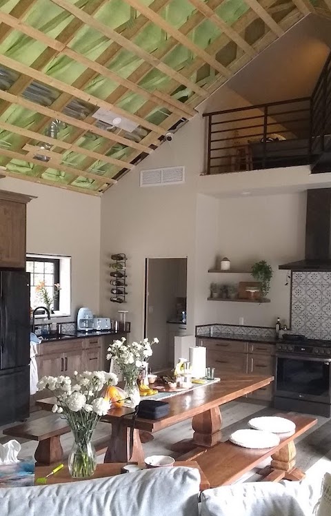 Kitchen and dining room.