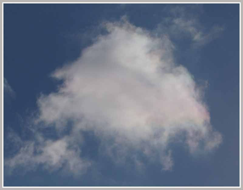 I was impressed the camera caught the subtle colours of the cloud.